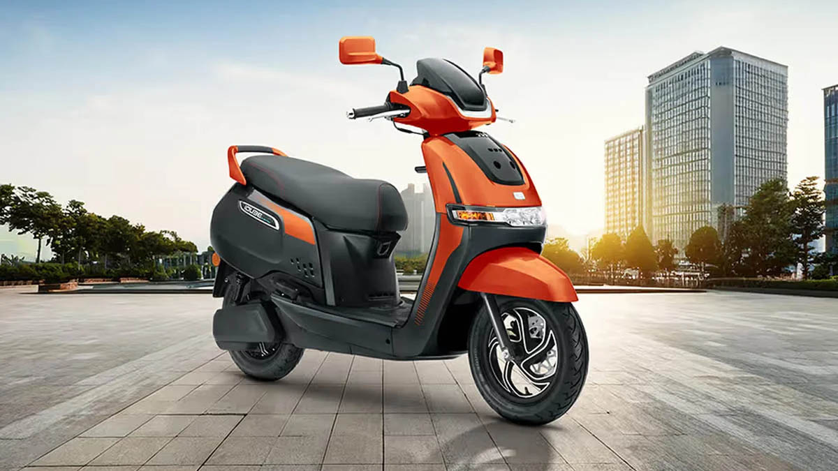tvs iqube st